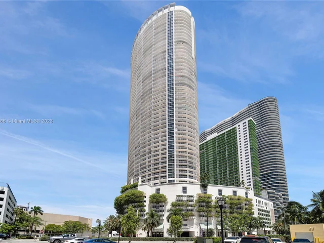 1750 N Bayshore Drive # 3208, Miami FL 33132