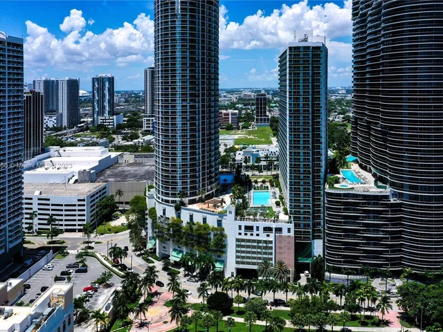 1750 N Bayshore Drive # 3208, Miami FL 33132