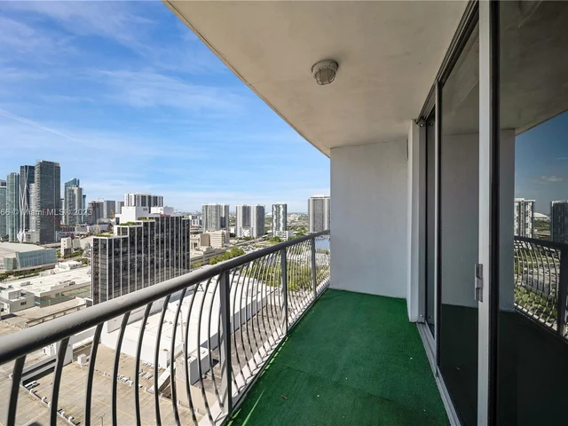 1750 N Bayshore Drive # 3208, Miami FL 33132