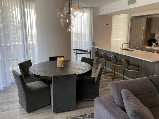 801 S Miami Ave # 2501, Miami FL 33130