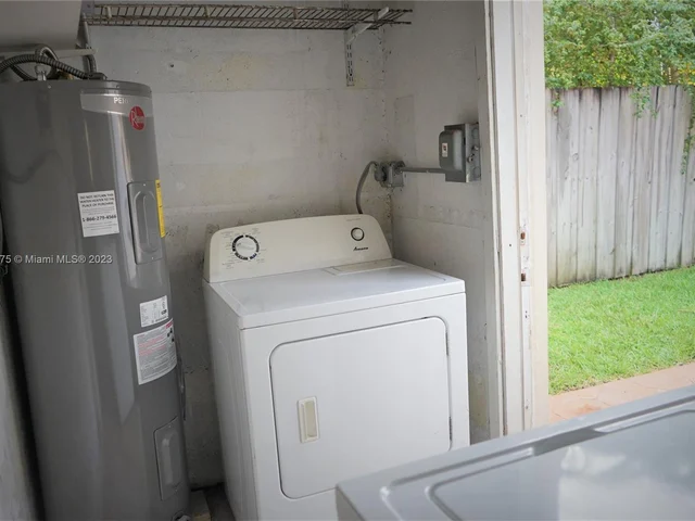 1541 Plunkett St # 1541, Hollywood FL 33020