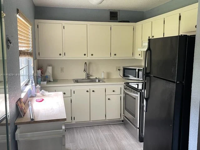 151 SW 135th Ter # 105T, Pembroke Pines FL 33027