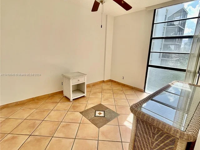 20500 W Country Club Dr # 607, Aventura FL 33180