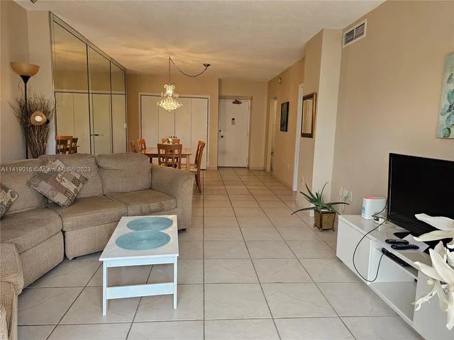 1985 S Ocean Dr, Hallandale Beach FL 33009