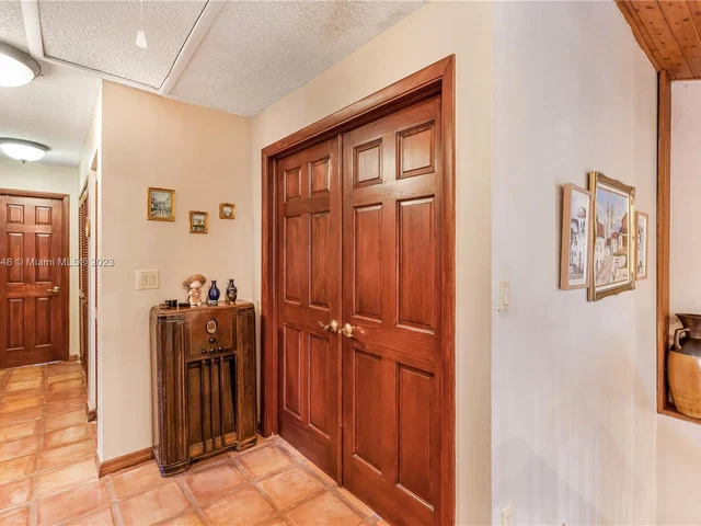 11980 SW 92nd Ln, Miami FL 33186