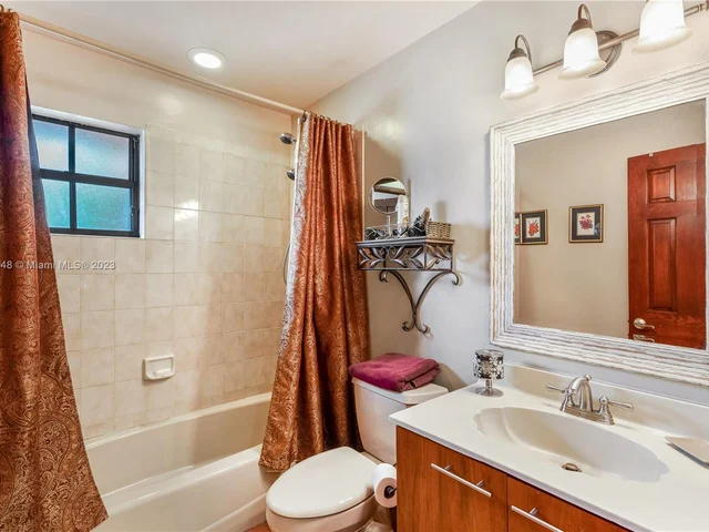 11980 SW 92nd Ln, Miami FL 33186