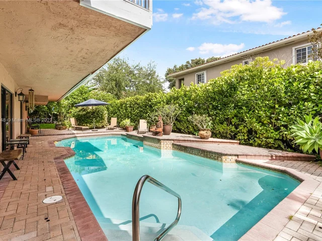 11980 SW 92nd Ln, Miami FL 33186