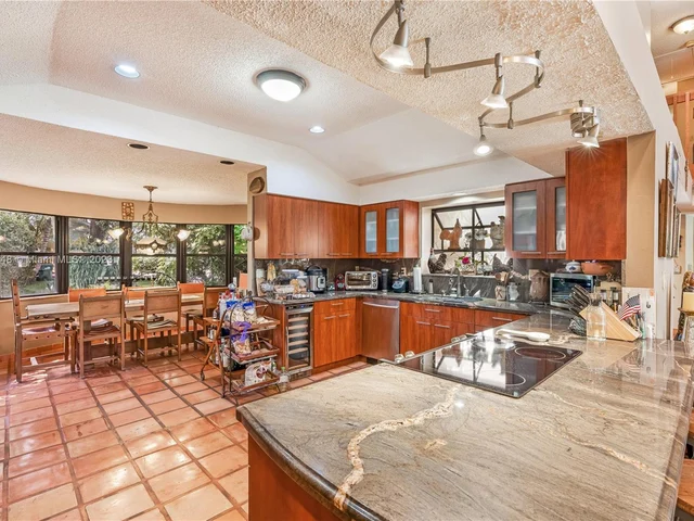 11980 SW 92nd Ln, Miami FL 33186