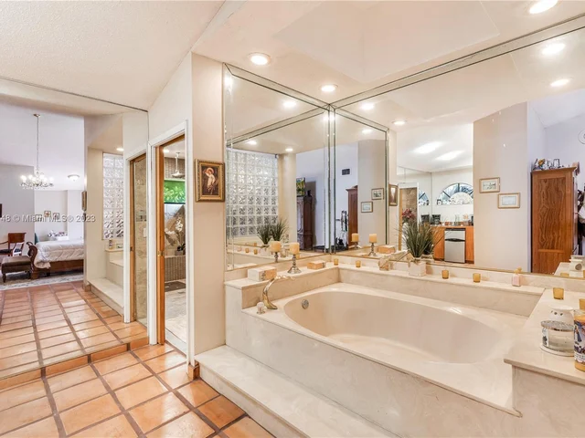 11980 SW 92nd Ln, Miami FL 33186