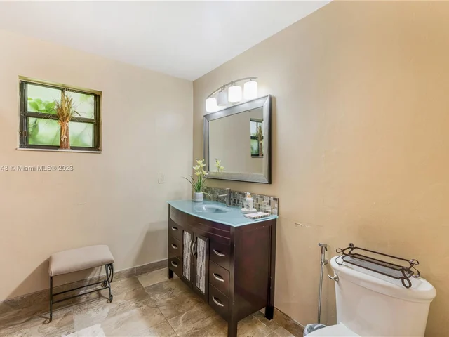 11980 SW 92nd Ln, Miami FL 33186