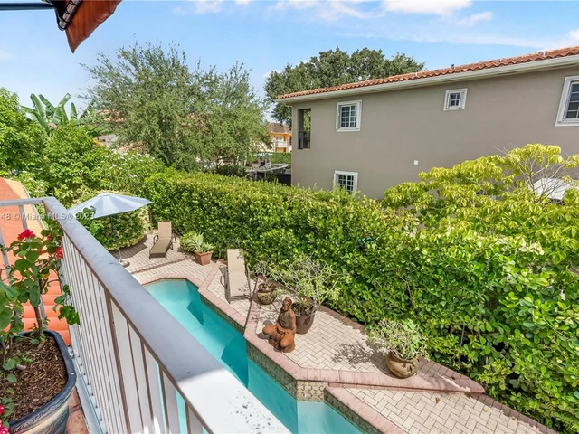 11980 SW 92nd Ln, Miami FL 33186