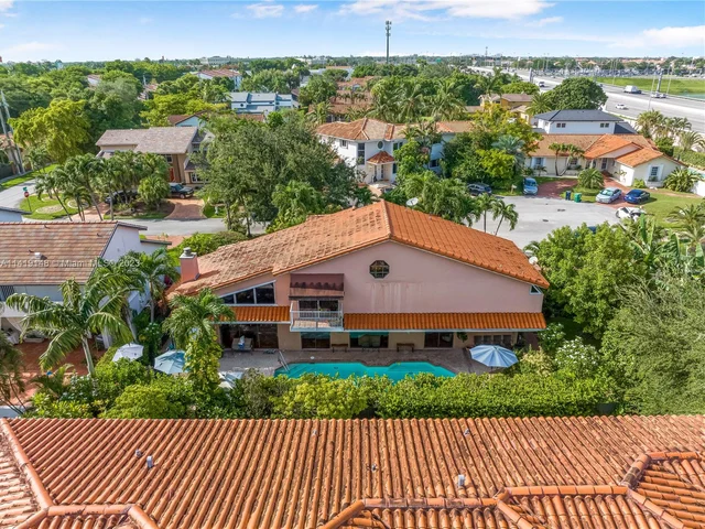 11980 SW 92nd Ln, Miami FL 33186