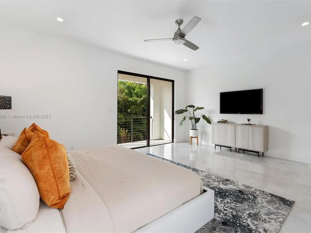 805 NE 16th Terrace # 1, Fort Lauderdale FL 33304