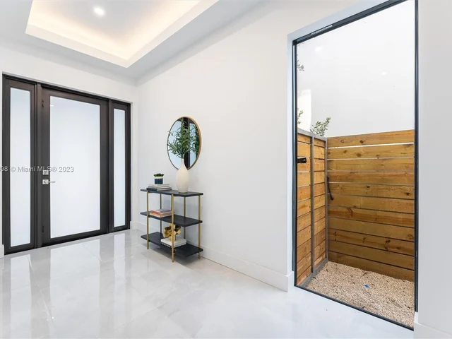 805 NE 16th Terrace # 1, Fort Lauderdale FL 33304