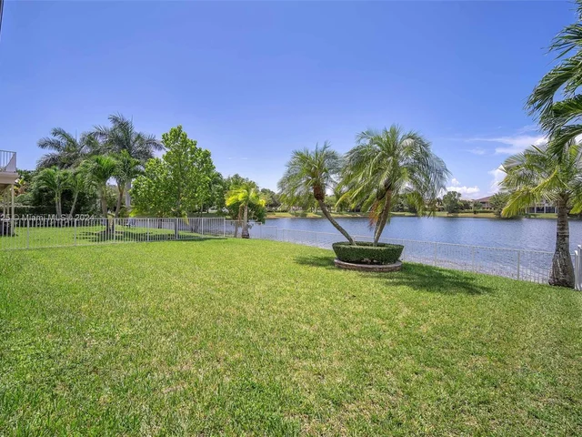 15234 SW 19th St, Miramar FL 33027