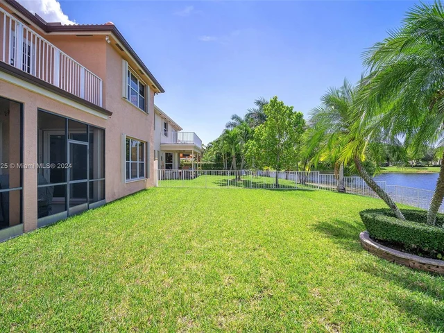 15234 SW 19th St, Miramar FL 33027