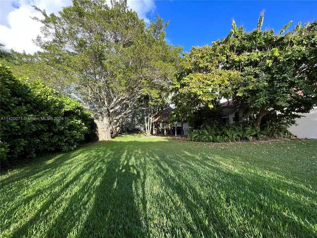 3280 Paddock Rd, Weston FL 33331