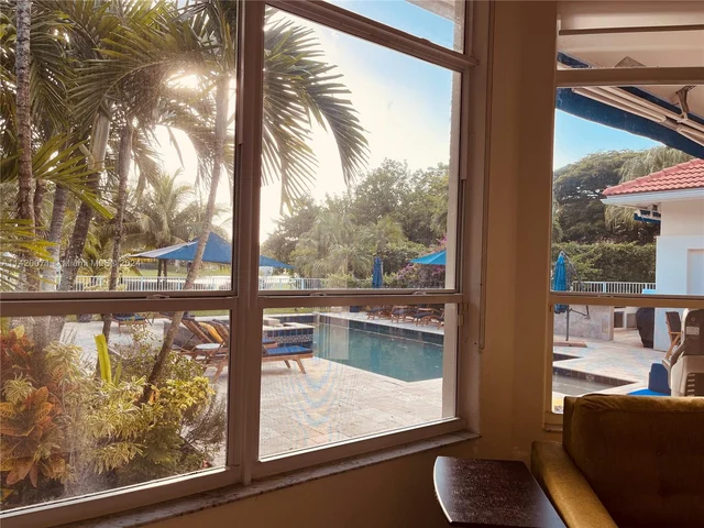 3280 Paddock Rd, Weston FL 33331