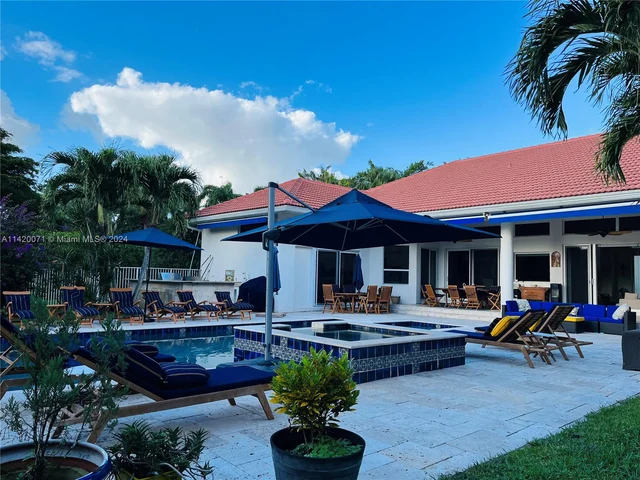 3280 Paddock Rd, Weston FL 33331