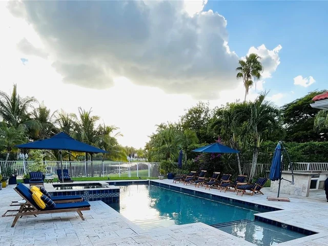 3280 Paddock Rd, Weston FL 33331