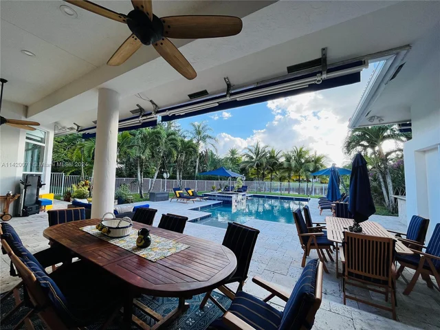 3280 Paddock Rd, Weston FL 33331