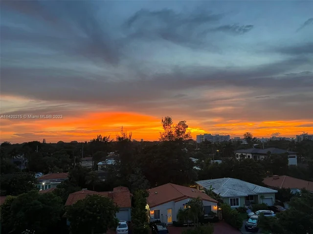 9156 Collins Avenue Unit 406, Surfside FL 33154