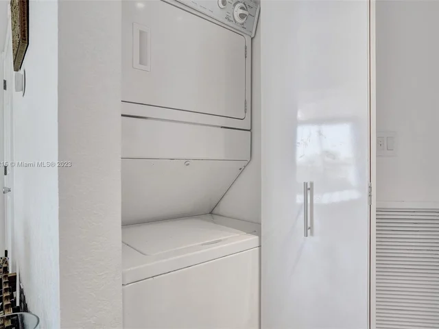 9156 Collins Avenue Unit 406, Surfside FL 33154