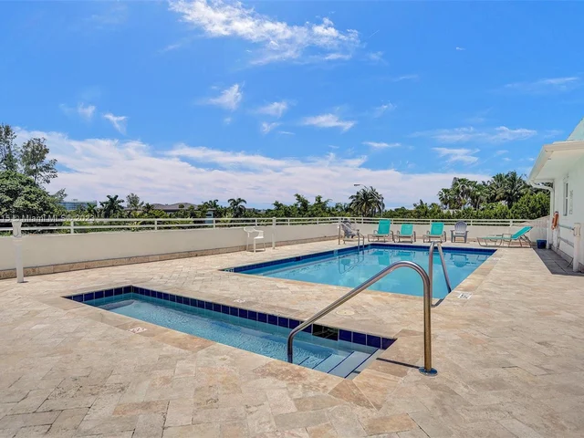 9156 Collins Avenue Unit 406, Surfside FL 33154