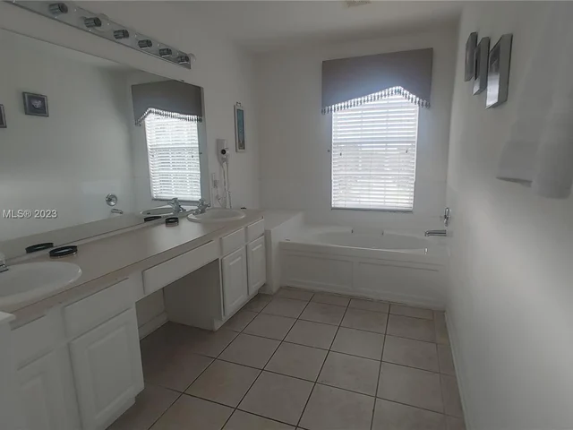 7751 BASNETT CIRCLE, Kissimmee FL 34747