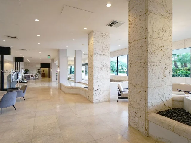 1000 W Island Blvd # 610, Aventura FL 33160