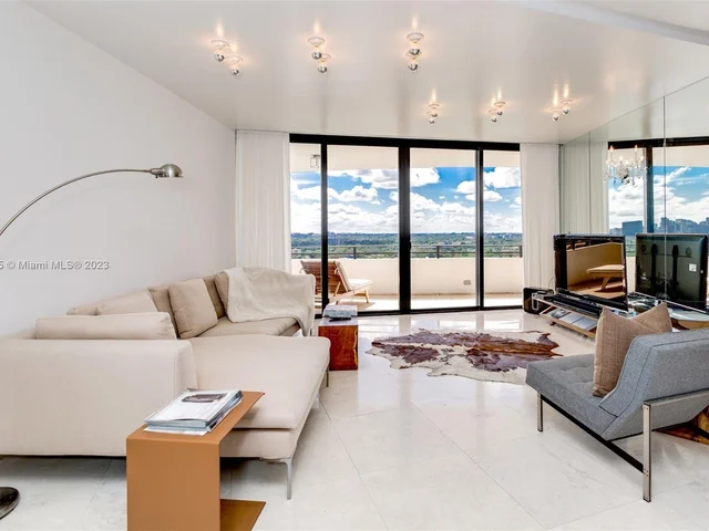 720 NE 69th St # 19S, Miami FL 33138