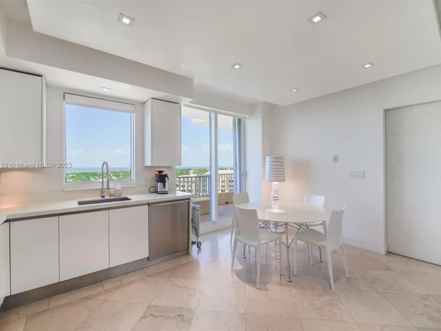 789 Crandon Blvd # 1006, Key Biscayne FL 33149