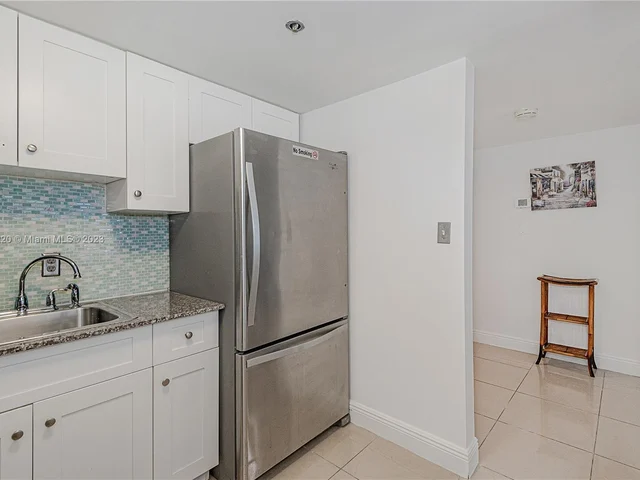 5225 Collins Ave # 407, Miami Beach FL 33140