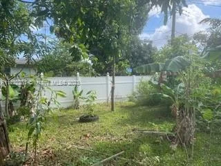 251 SW 16th St, Pompano Beach FL 33060