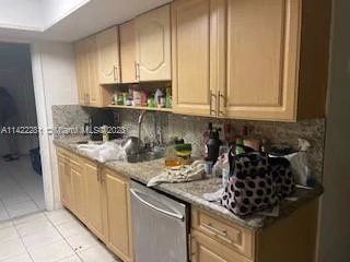 251 SW 16th St, Pompano Beach FL 33060