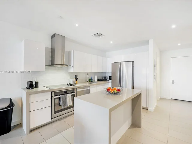 1600 NE 1st Ave # 3701, Miami FL 33132