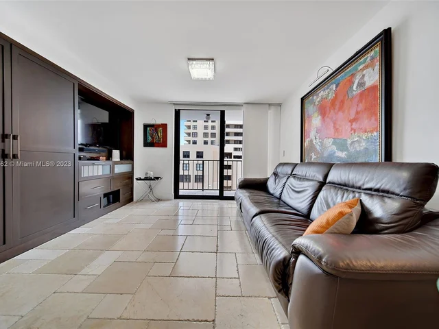 2625 Collins Ave # 402, Miami Beach FL 33140