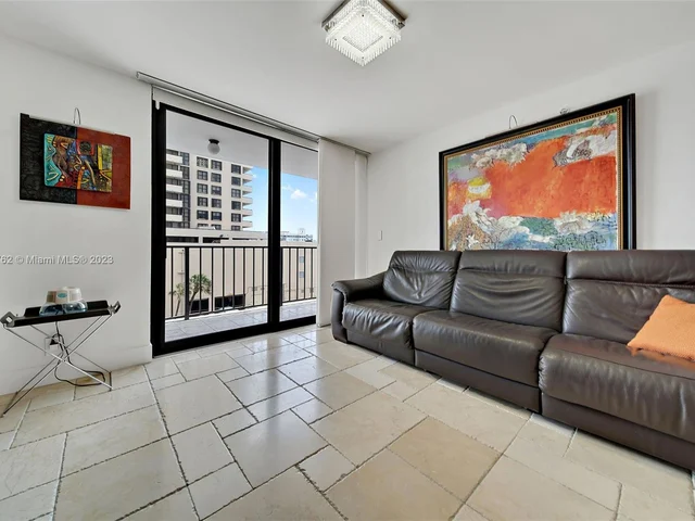 2625 Collins Ave # 402, Miami Beach FL 33140