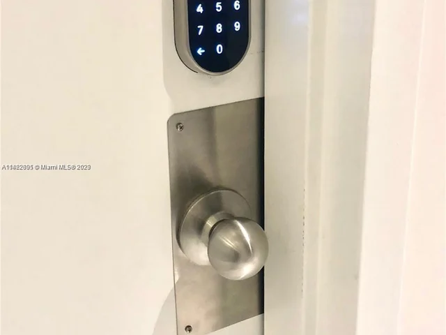 4111 S Ocean Dr, Hollywood FL 33019