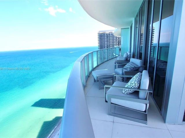 4111 S Ocean Dr, Hollywood FL 33019