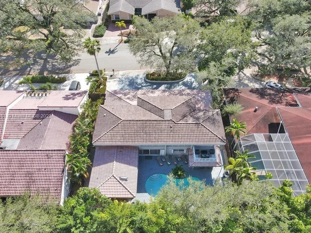 3251 N 37th St, Hollywood FL 33021