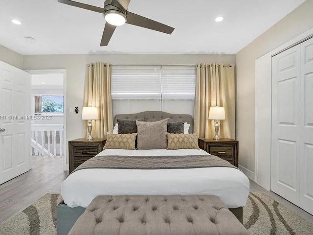 3251 N 37th St, Hollywood FL 33021