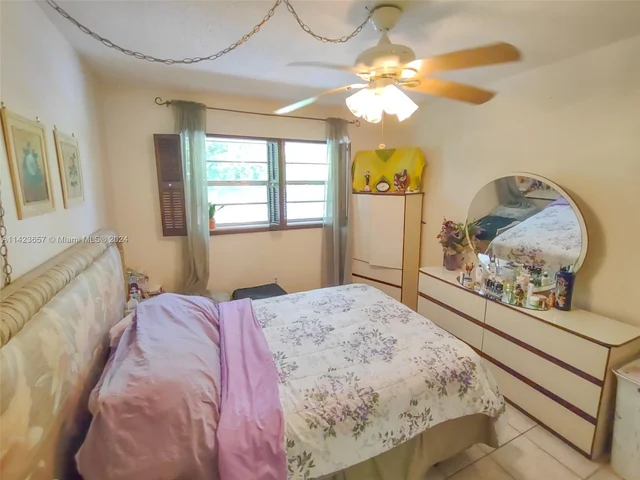 1710 NE 191st St # 3, Miami FL 33179