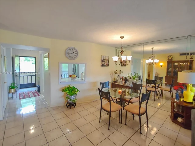 1710 NE 191st St # 3, Miami FL 33179