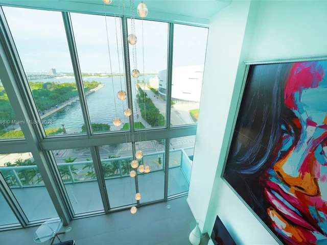 888 Biscayne Blvd # 1103, Miami FL 33132