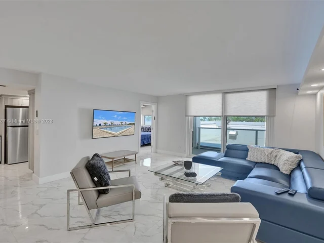 1890 S Ocean Dr # 306, Hallandale Beach FL 33009