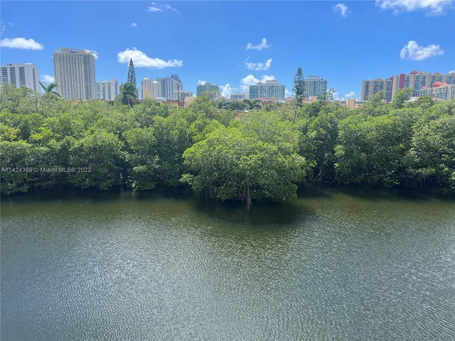 230 174th St # 303, Sunny Isles Beach FL 33160