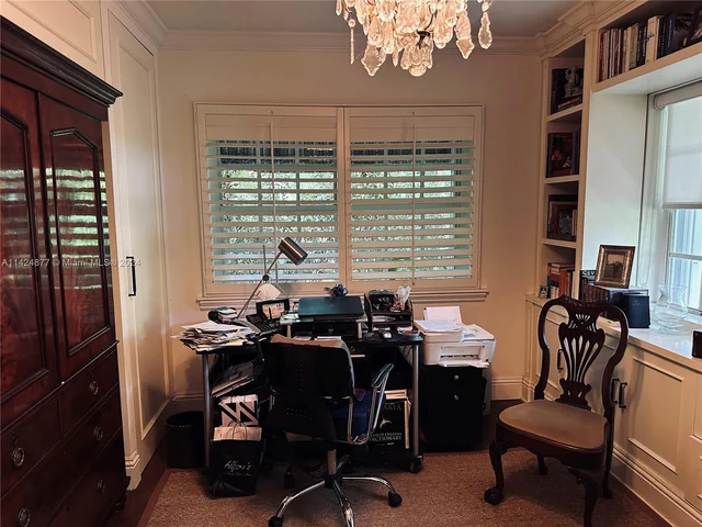 8420 SW 70th St, Miami FL 33143