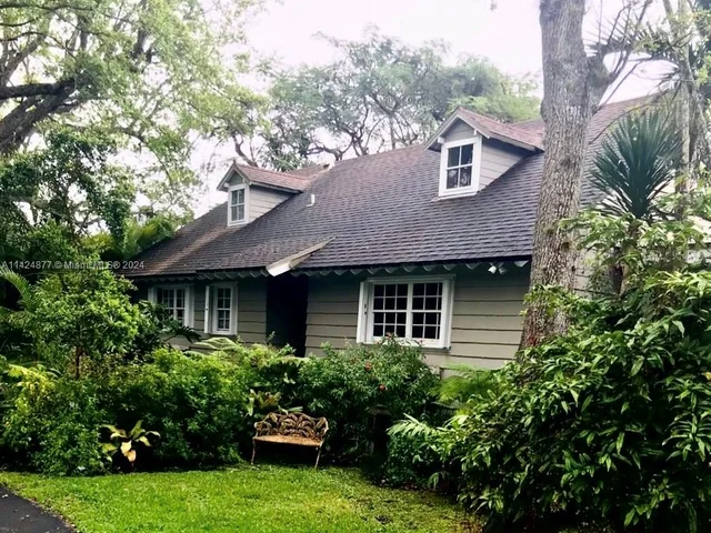 8420 SW 70th St, Miami FL 33143