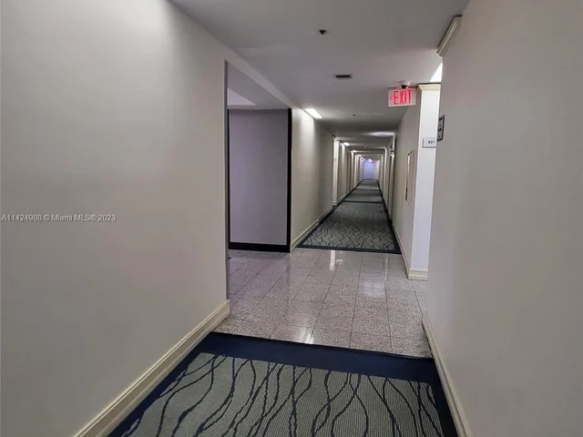 7601 E Treasure Dr # 611, North Bay Village FL 33141